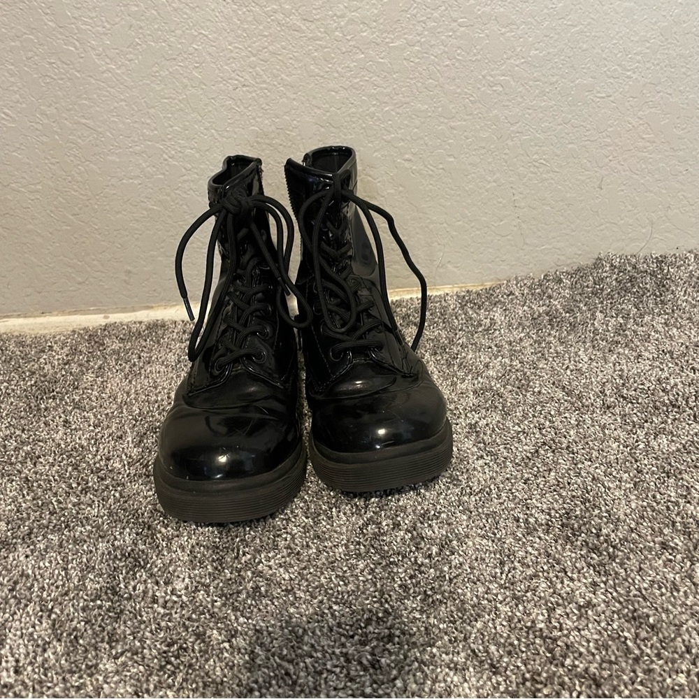 Black Lace-Up Women's Boots